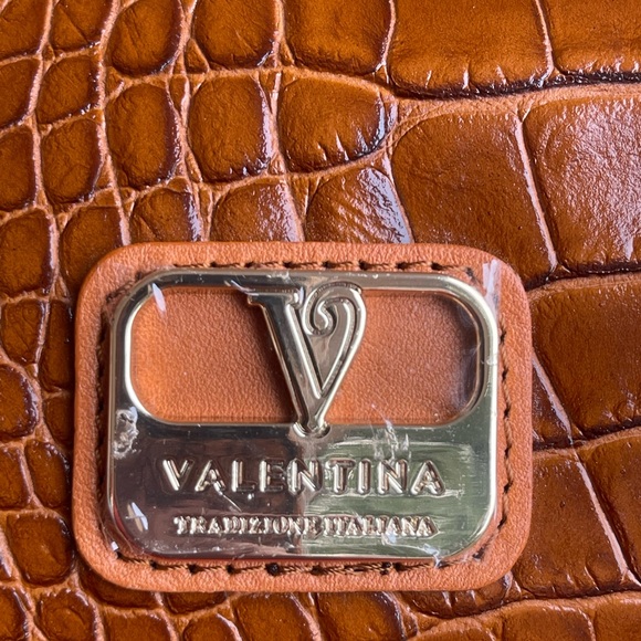 Valentin - Picture 3 of 6